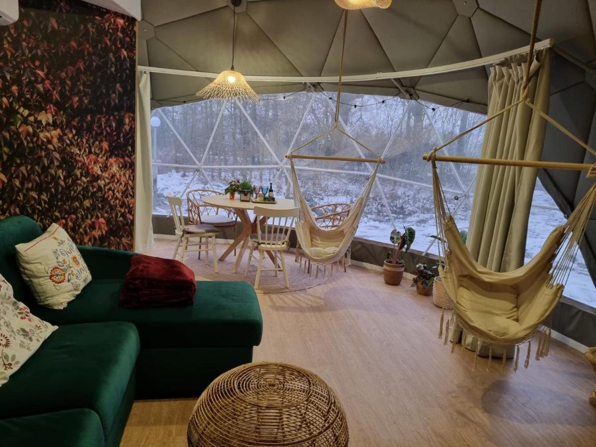 Leniwka Hotel Свебодзин Екстериор снимка