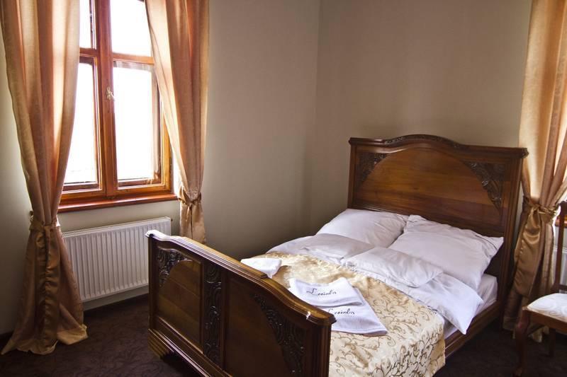 Leniwka Hotel Свебодзин Екстериор снимка