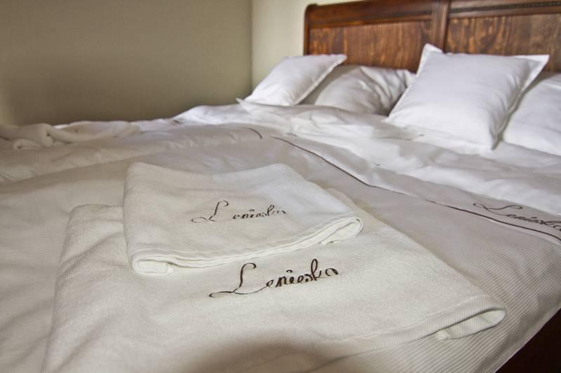 Leniwka Hotel Свебодзин Екстериор снимка
