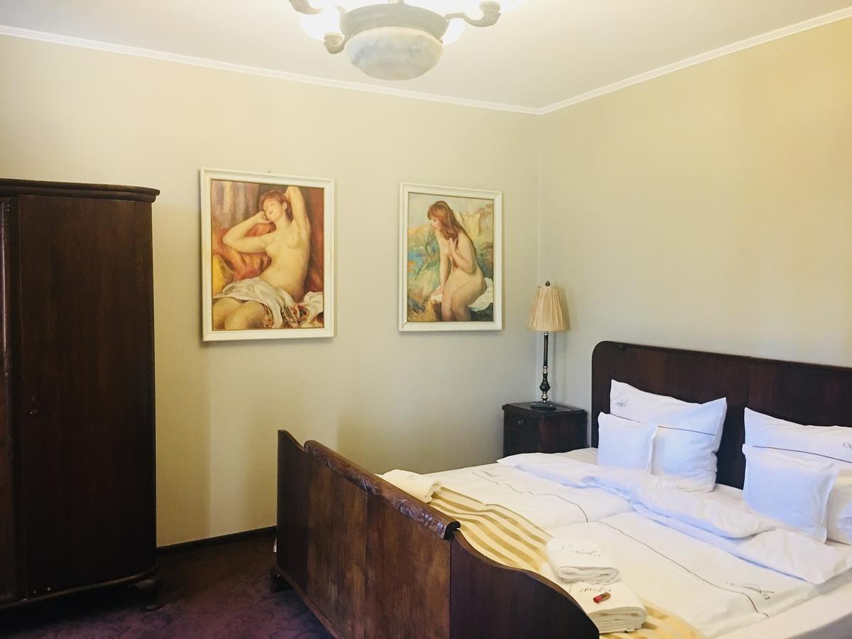Leniwka Hotel Свебодзин Екстериор снимка