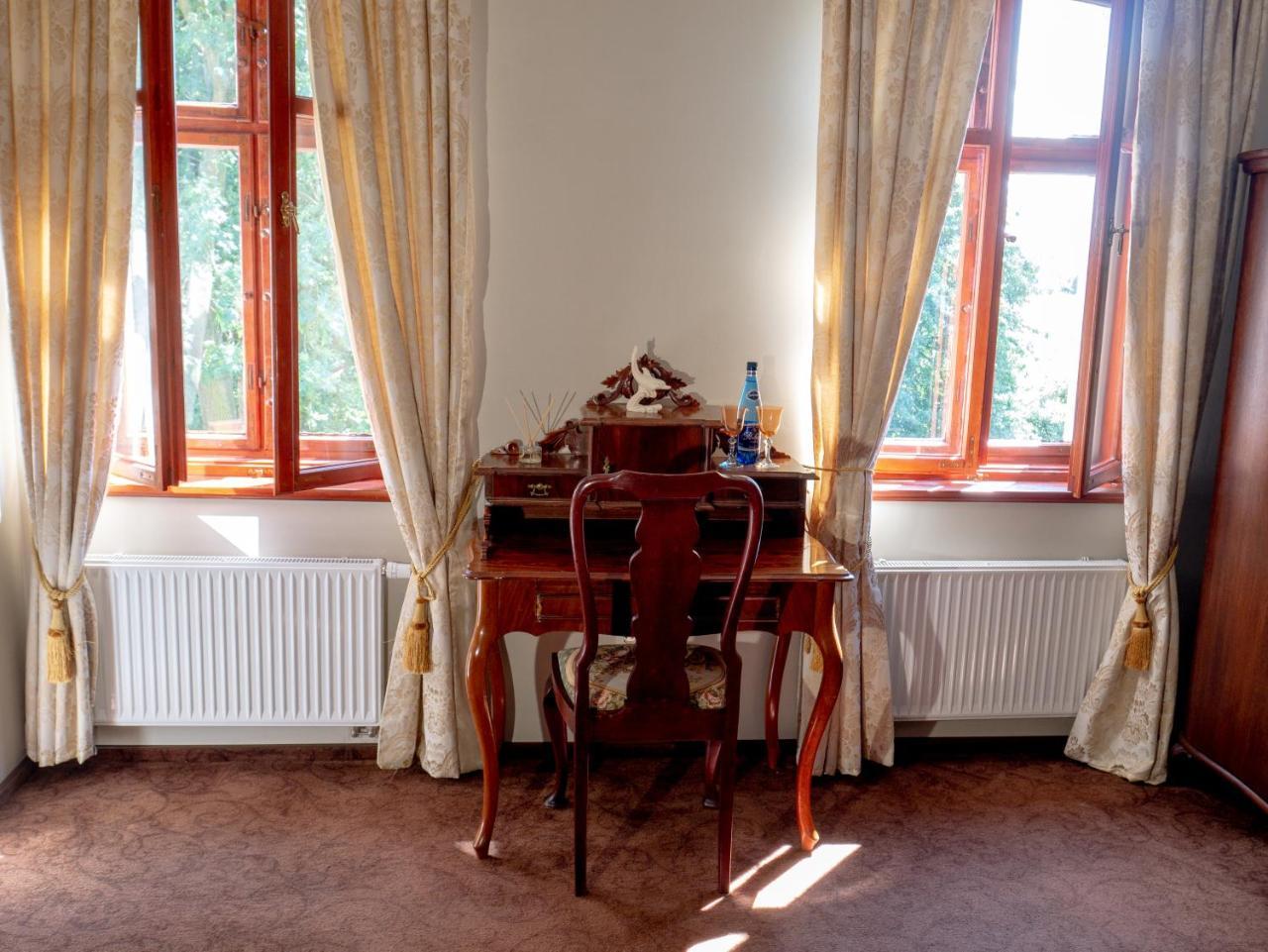 Leniwka Hotel Свебодзин Екстериор снимка